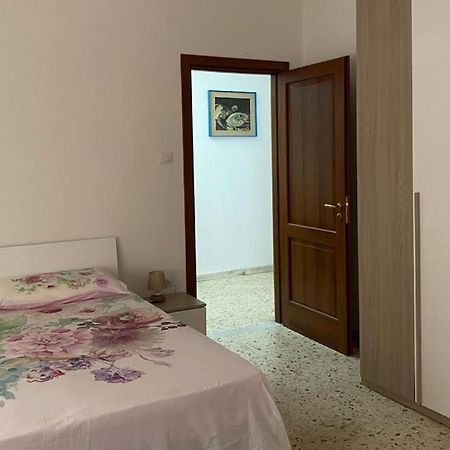 Golden House Appartement Palmi Buitenkant foto