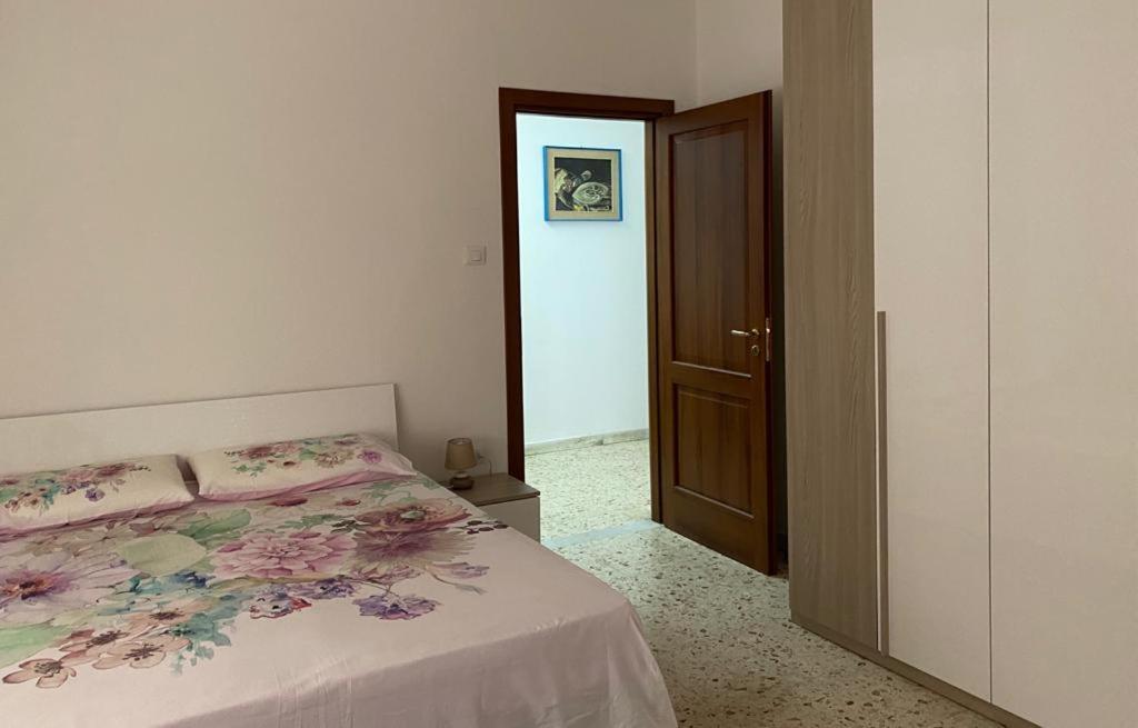 Golden House Appartement Palmi Buitenkant foto
