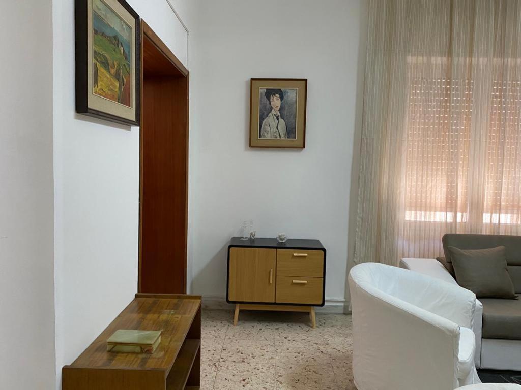 Golden House Appartement Palmi Buitenkant foto